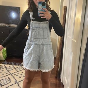 Overall shorts